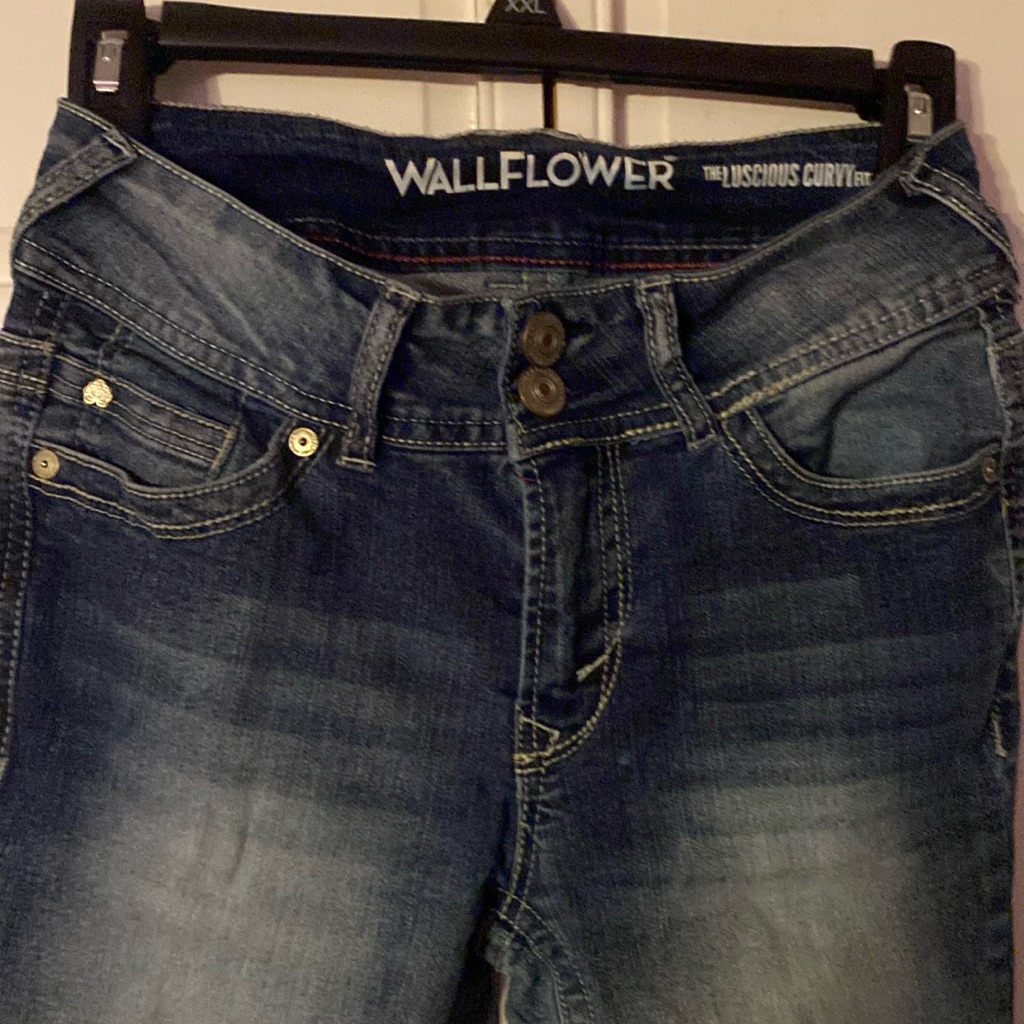 Wallflower Luscious, Curvy Fit Jeans